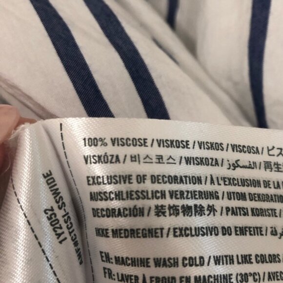 Abercrombie & Firch off-shoulder top - Picture 6 of 7